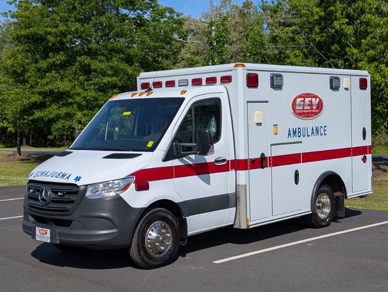 Ambulance for Sale: 2019 Mercedes-Benz Sprinter 3500 Type III